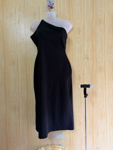 Trendyol  Black One-Shoulder Midi Dress