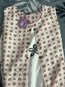Elegant Pink Floral Kurta Set