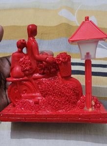 Brand New Archies Couple Showpiece Red
