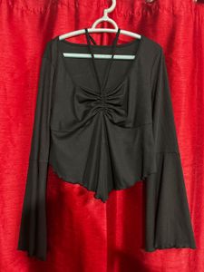Chic Black Ruched Long Sleeve Top