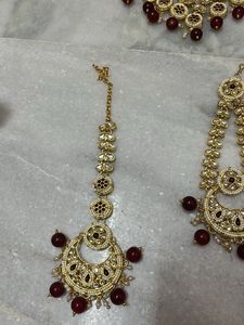 Stunning Kundan &amp; Pearl Bridal Jewelry Set