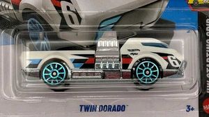 Hot Wheels Twin Dorado
