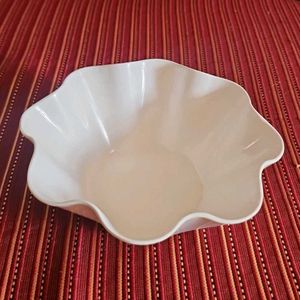 Off white floral design bowl