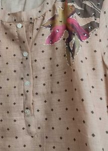 Elegant Peach Kurta with Floral Print