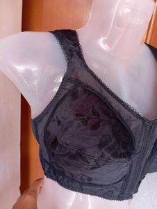 ComfortPlus Front-Closure Bra