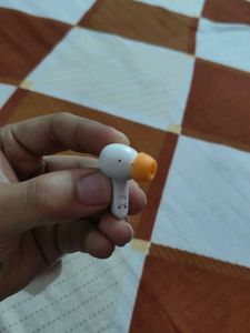 ear buds