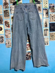 Distressed Wide Leg Jeans