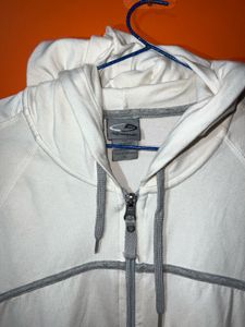 Pure white CHAMPION Sports upper