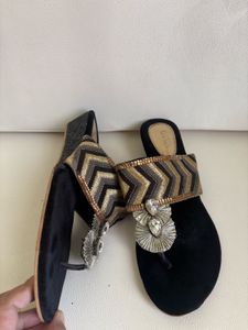 Metro Flat Sandals