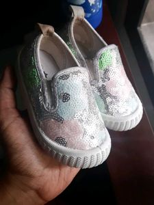 FREE DELIVERY!! Sparkly Shoes for baby girl