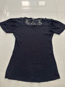 Chic Black Lace Back T-Shirt