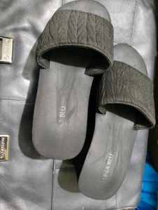 Lightweight Heel Slippers With Sparkling Strap