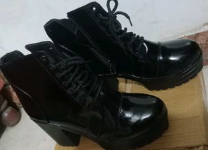 ❗Black heel boots❗