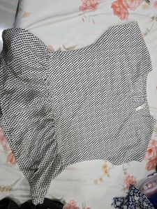 4 black and white tops