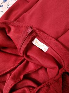 Elegant Off-Shoulder Red Maxi Dress