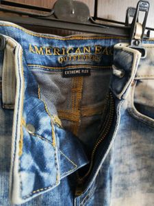 American Eagle Stylish Acid Wash Denim Shorts