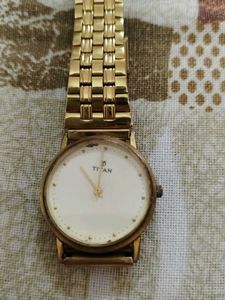 Elegant Gold Tone Watch