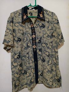 Women's Floral Print Button-Up Top
