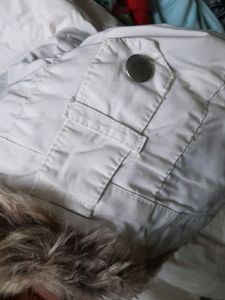 White Jacket From 🇨🇦