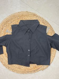 Black Cropped Shirt with Chained Sleeve