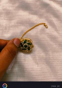 Beautiful Emerald Maang Tikka