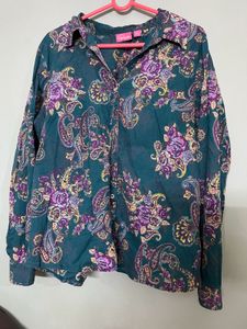 Casual shirt top
