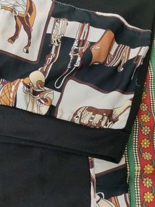 Stylish Black Tracksuit with Horse Print