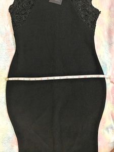 New AX PARIS Elegant Black Lace Trimmed Dress