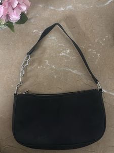 Chic Black Shoulder Bag