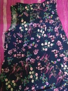 Chic Floral Print Sleeveless Top