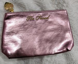 Branded Vanity Pouches &amp; Box Set