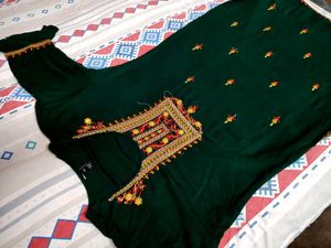 Elegant Green Embroidered Kurta
