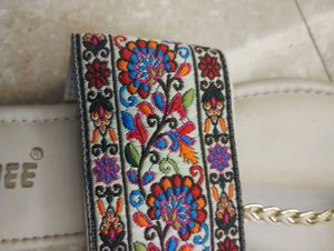 Embroidered Kolhapuri style Flat Sandals