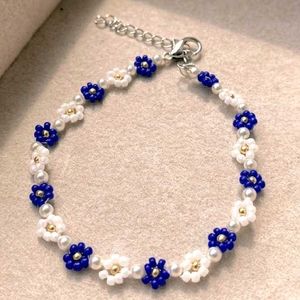 Cute Flower Beaded Bracelet🪞🩵