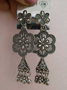 Floral Dangle Earrings
