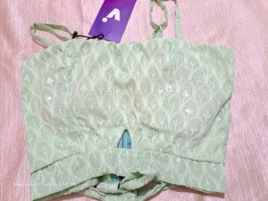 Sweetheart Neck Padded Crop Top With Detachable Sl