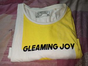 Graphic Print Tee