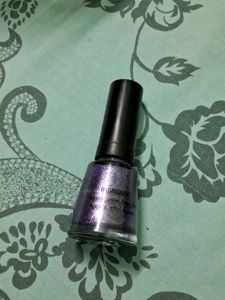 gliter nail polish