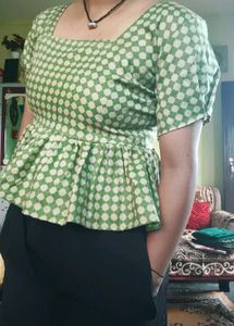 Chic Green &amp; White Peplum Top