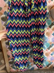 the multicoloured jumpsuitt with 2 pocketss has st