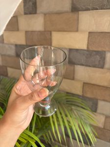 Set of 2 Wine Glasses