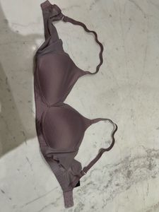 smooth and Comfortable Everyday Bra