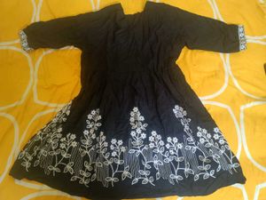 Embroidered Black Kurta