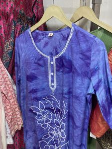 Vibrant Purple Tie-Dye Kurta with Floral Embroider