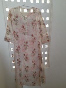 Elegant Floral Print Kurta