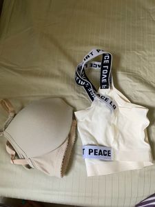 Comfortable seemles Bra and padded Sports