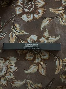 Urban Color Lip Liner, brand new