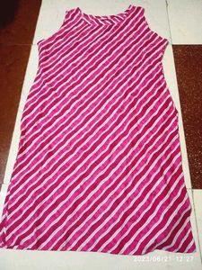 Elegant lehriya print rayon kurti