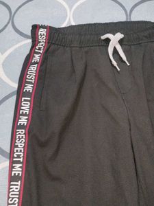 Trendy Black Lower