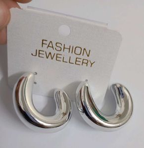 Earrings Lot: Fashion Jewelry Mix